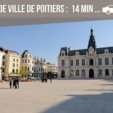 Grand 4 En Face Du Chu Et De L'universite De - Acces Rapide Futuroscope En 15 Min פואטייה